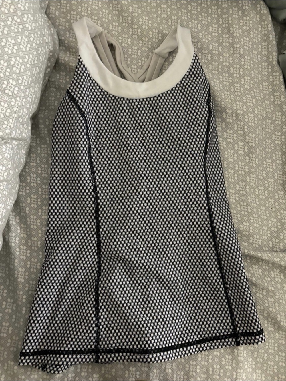 Lululemon Black & White Sleeveless Patterned Tank Top